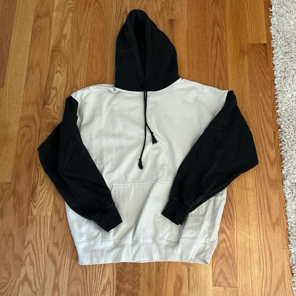 Brandy Melville - John galt Black Sleeve and Hood Cream Hoodie